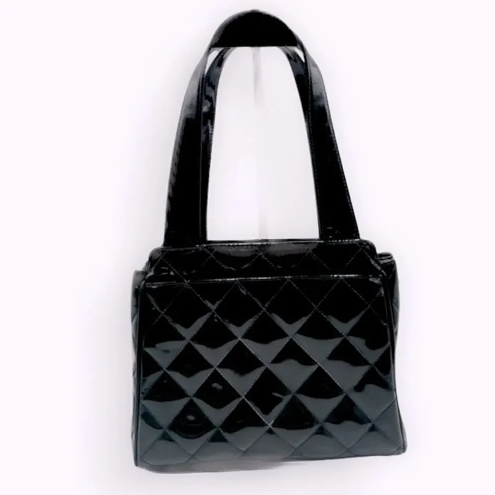 Auth Vtg Chanel Small CC Black Quilted Patent Leather Slit Pocket Shoulder Bag